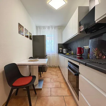 Modern & Comfortable